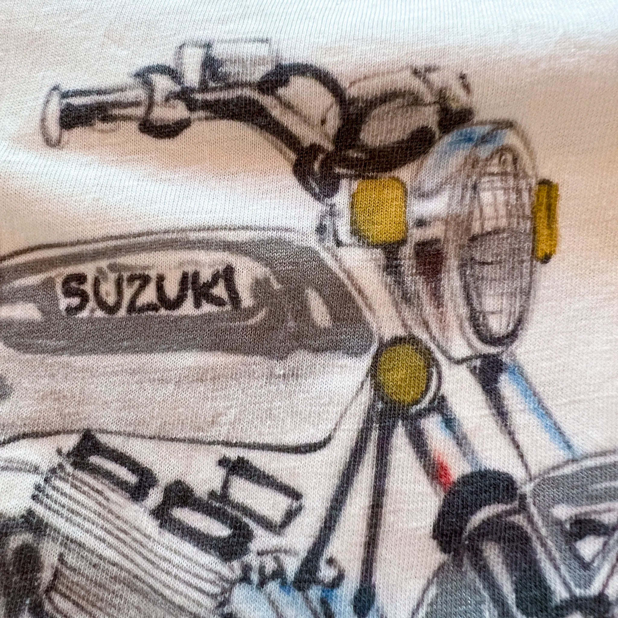 XL 1980s aerógrafo Suzuki motocicleta camiseta de manga 3/4